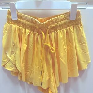 [{SOLD!}] 💛💛SUPER CUTE KEIKI KONA DUPE BUTTERFLY SHORTS!!💛